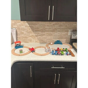 thomas and friends track with trains    BB